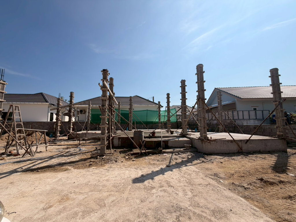 รูป บ้านนอกโครงการทำเลเด่นใกล้กาดฝรั่ง บ้านมือหนึ่งใหม่แกะกล่อง #CHD101788 - รูปที่ 5/6