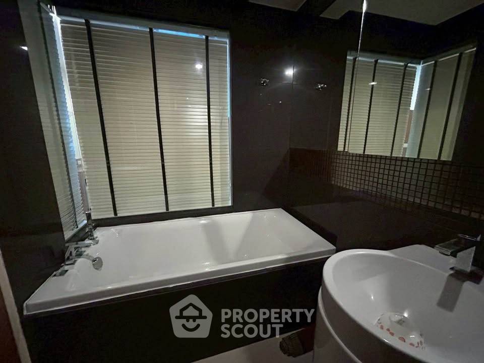 picture 1-BR Condo at Rhythm Sukhumvit 50 near BTS On Nut (ID 2934913) - 4/9
