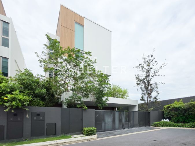 Luxury 3-Story House for Rent at VIVE Rama 9 – Golf Course View, Near Wellington College
