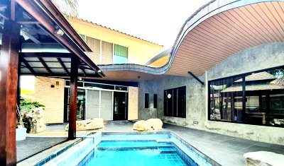 Houses for rent Bangkok : HOUSE FOR RENT Good for Living & Business Huay-kwang area, pet allowed + can do business 