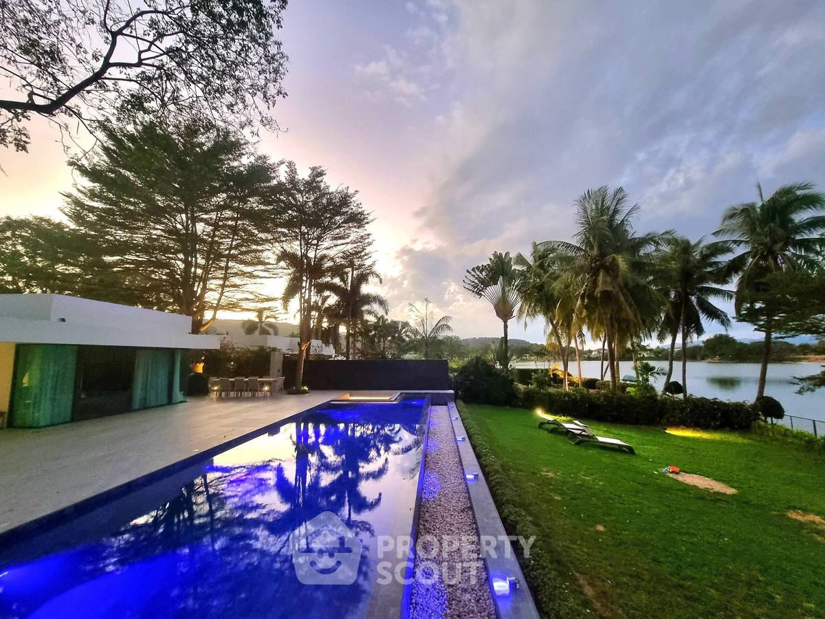 picture 3-BR Villa close to The Venezia (ID 1534327) - 1/20