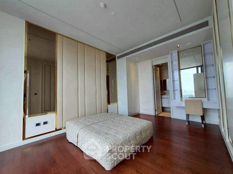 รูป คอนโด 3-ห้องนอน ที่ มาร์ค สุขุมวิท 39 ใกล้ BTS พร้อมพงษ์ (ID 2934051) - รูปที่ 7/8