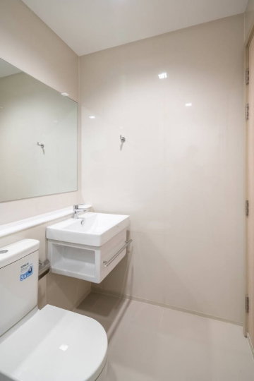 picture R502 /High-Floor Unblocked Central Embassy View Studio for Rent: Life One Wireless - 9/13