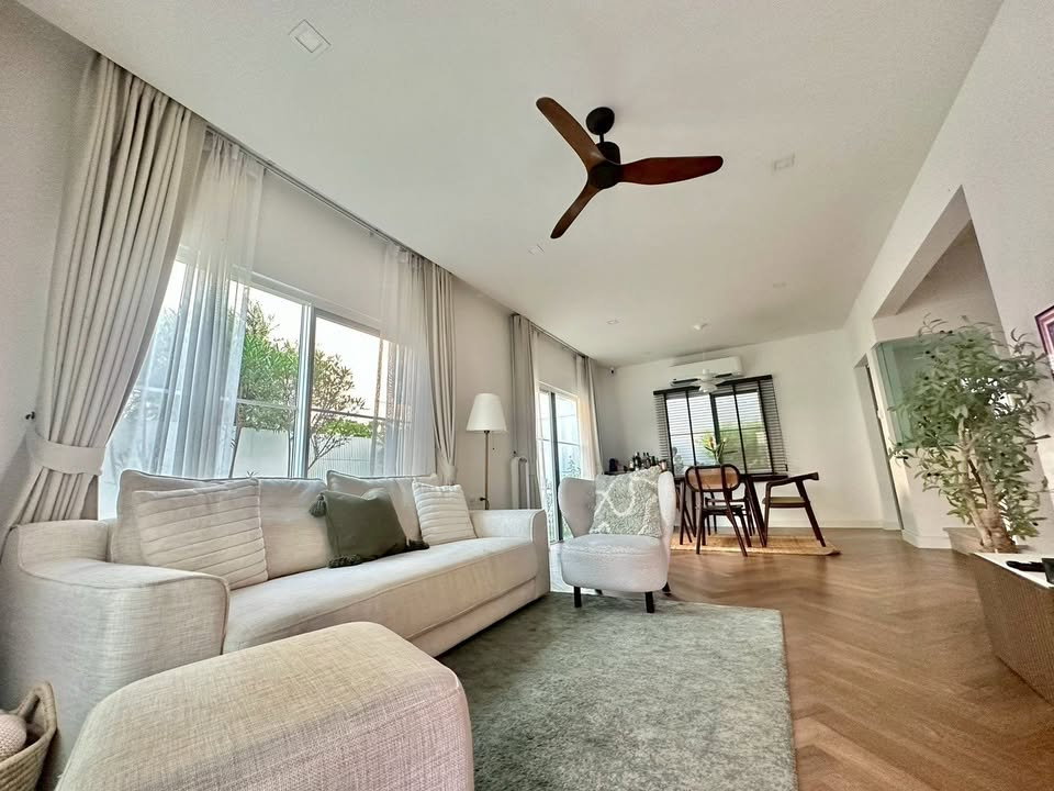 รูป House for Rent Land & Houses Project – Only 5 minutes to Mega Bangna - รูปที่ 2/21