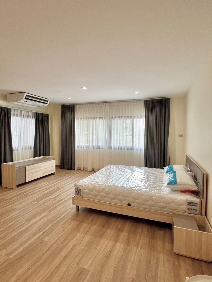 รูป For Rent at   The City Ekkamai - Ladprao - รูปที่ 7/12