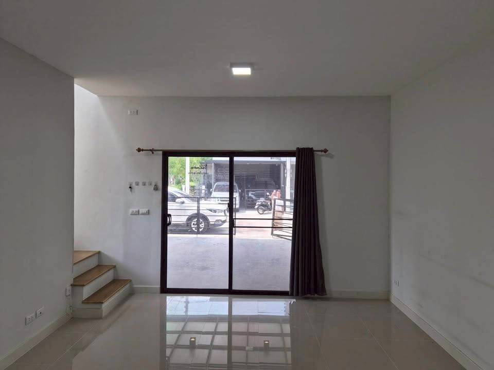 picture R3034​ Townhome For Rent Pleno Town Lumlukka Klong 5 - 5/18