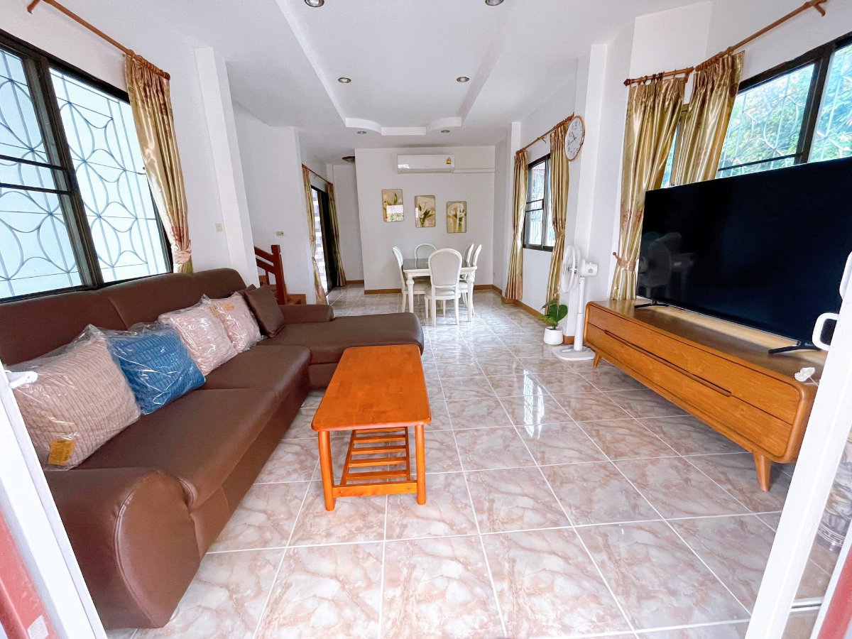 รูป 🏡 ให้เช่าบ้านเดี่ยว หลังใหญ่ ใกล้เมืองมาก เดินทางสะดวก ใกล้โรงเรียนนานาชาติ 89 พลาซ่า สนามบินเชียงใหม่ - รูปที่ 2/12
