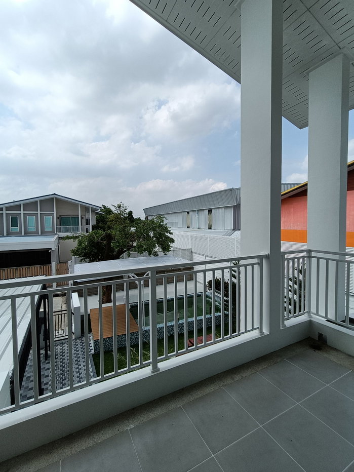 รูป Habitia Motif  ฮาบิเทีย โมทิฟ บ้านเดี่ยวหลังใหญ่ กว้างมาก แต่งใหม่ มีสระว่ายน้ำ เฟอร์นิเจอร์สวยพร้อมอยู่ - รูปที่ 26/35
