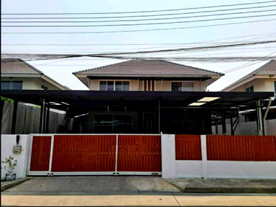 Houses for sale San Sai Chiang Mai :  For Sale: Two-story detached house with 3 bedrooms, 3 bathrooms, 1 kitchen, and 2 parking spaces.   #CSS101892 