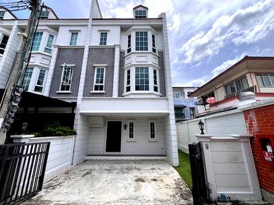 ทาวน์โฮม กรุงเทพมหานคร : ✅ขายถูกสุดในโครงการ✅ เดอะ เพรสตัน ทาวน์โฮม The Preston Townhome MRT สายสีส้ม (ลำสาลี) • MRT สายสีเหลือง (ศรีกรีฑา)