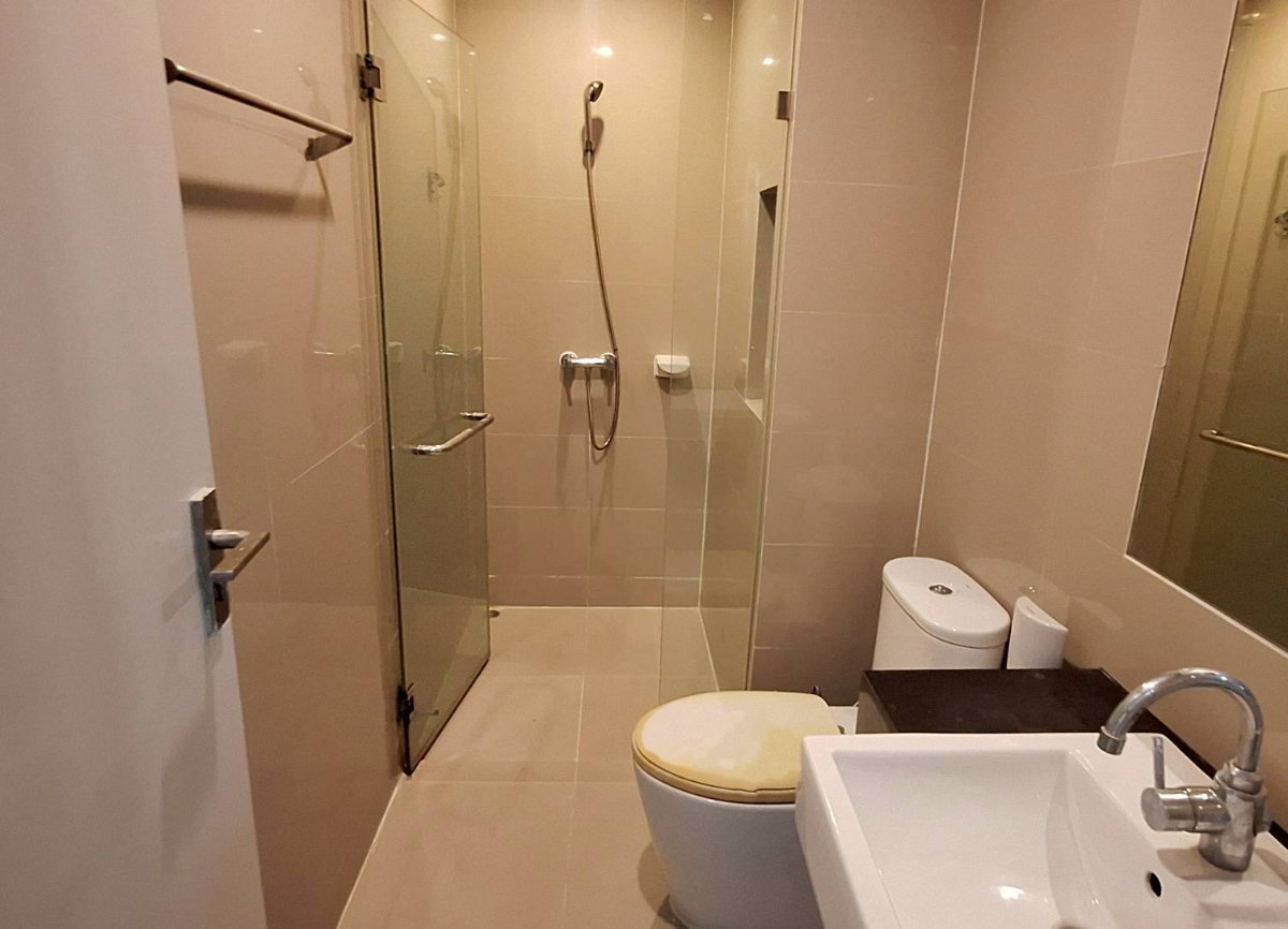 picture 🏢 Cozy mood room near BTS Udom Suk 🚄 Bright, comfy & easy to live in ✨ By on-site project agent 💖 - 6/6