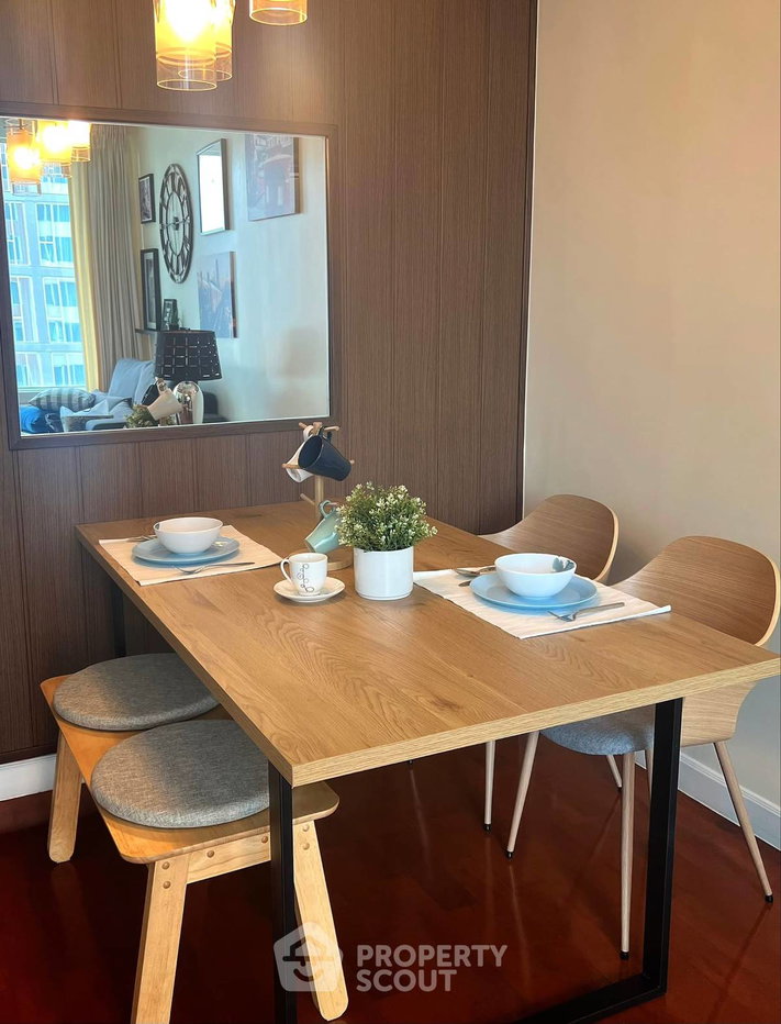 picture 1-BR Condo at Siri Residence Sukhumvit near BTS Phrom Phong (ID 2095622) - 11/13