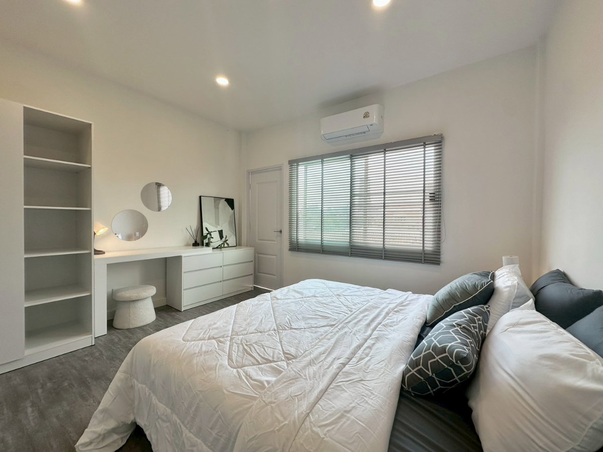 รูป CS325 🌤️ บ้านพร้อมอยู่ Fully Furnished ลาดพร้าว ย่านโชคชัย 4 ราคาดี - รูปที่ 3/14