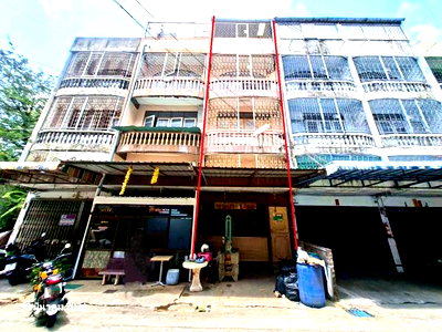 Shophouses for sale Bangkok : SHOP HOUSE 22 Sq.w. Bangkok Noi Bangkok for 2.9M