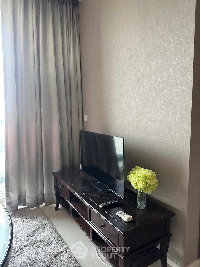picture 1-BR Condo at Menam Residences in Wat Phraya Krai (ID 2104618) - 7/13
