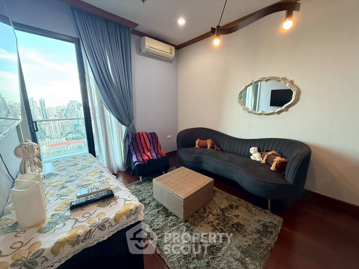 picture 2-BR 55 Sqm Condo For Sale, Supalai Premier @ Asoke, 200m to MRT (ID 2048435) - 4/11