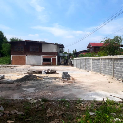 บ้านเดี่ยว อุบลราชธานี : บ้านเดี่ยว บนที่ดิน เนื้อที่ 2-3-39.0 ไร่  อ. เดชอุดม  จ. อุบลราชธานี  (ติดต่อ คุณปิยะพันธ์)