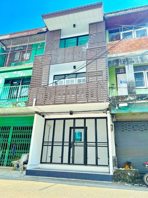 รูป ใกล้ BTSบางจาก 460ม. AIRBNB รร.นานาชาติเวลล์ส อ่อนนุช 600 ม. อาคาร 3ชั้น 5นอน 18 ตร.ว.208 ตร.ม. - รูปที่ 1/8