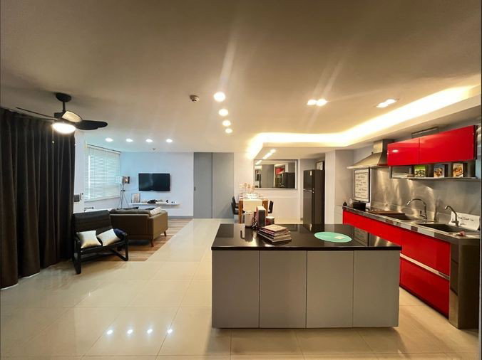 รูป A037997 The Clover Thonglor - รูปที่ 1/8
