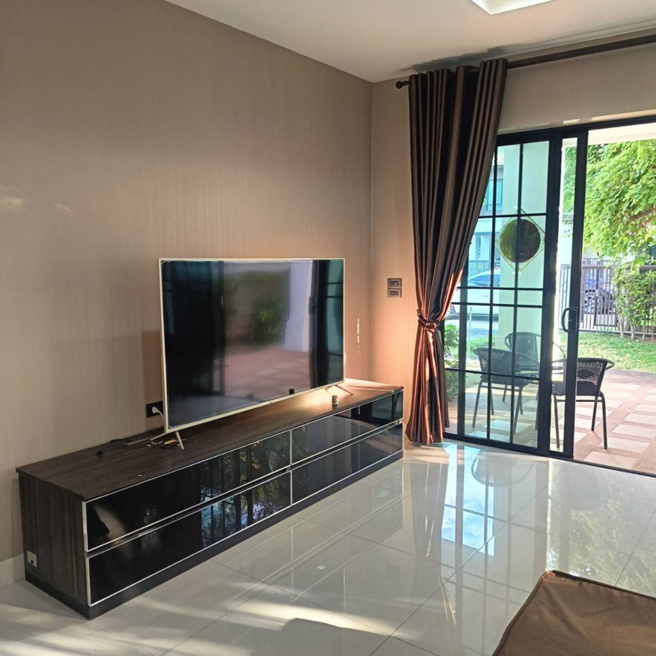 รูป บ้านในโครงการทำเลย่านเศรษฐกิจ พร้อมคลับเฮ้าส์และสระว่ายน้ำในโครงการ พร้อมระบบรักษาความปลอดภัย 24 ชม.     #C3MG100309 - รูปที่ 20/56