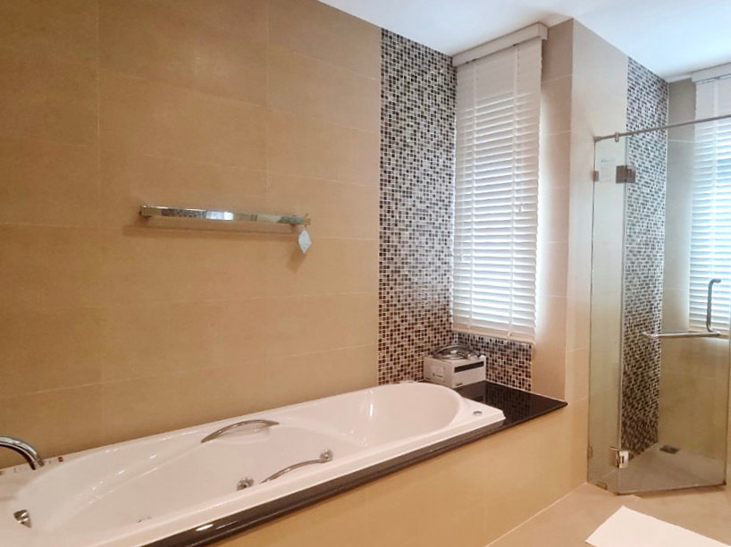 รูป ขายบ้านหรู 3 ชั้น แกรนด์ บางกอก บูเลอวาร์ด รัชดา–รามอินทรา 2 เนื้อที่ 95 ตร.ว. 5 นอน 6 น้ำ เฟอร์นำเข้า ใกล้รถไฟฟ้าสายสีชมพู - รูปที่ 47/92