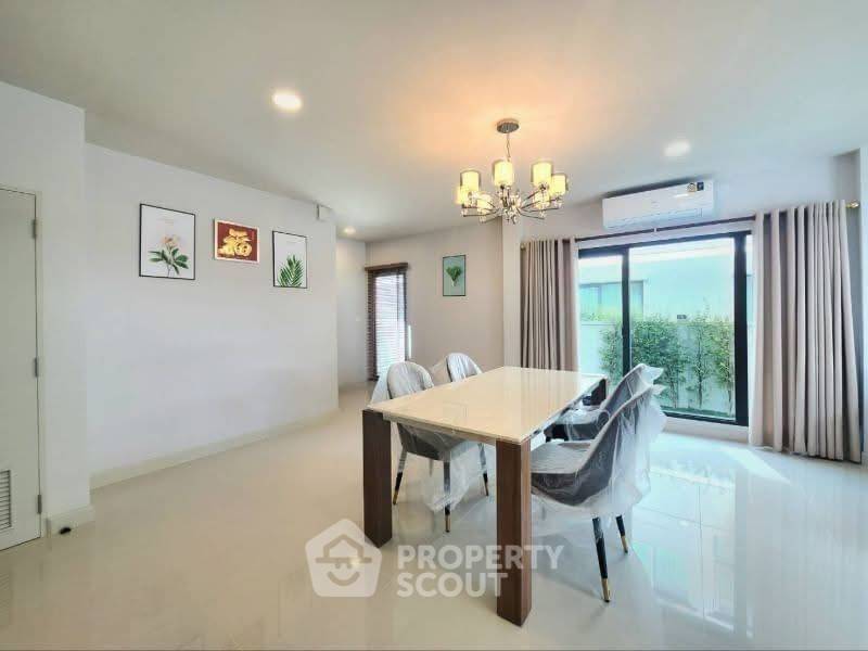 picture 4-BR House at Centro Bangna in Bang Kaeo (ID 2940134) - 4/9