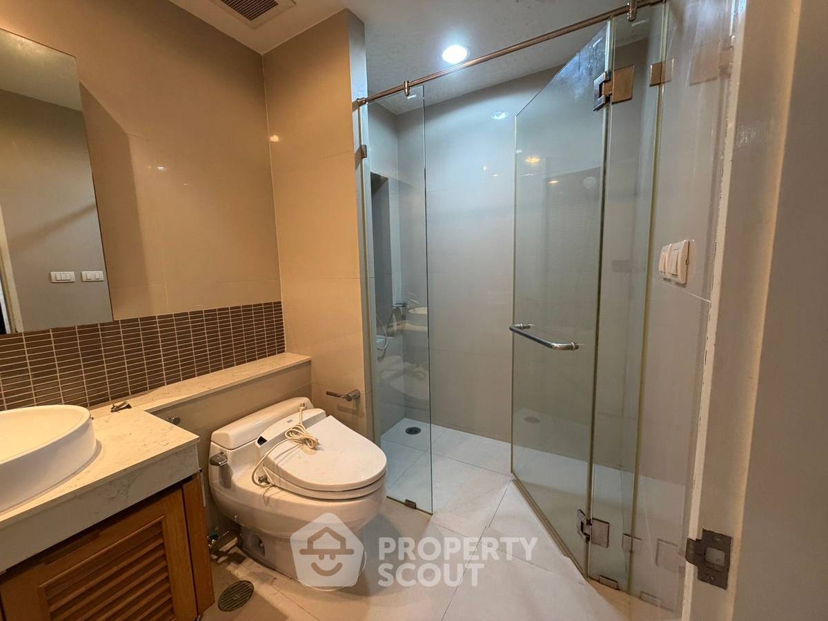 picture 2-BR Condo at The Rise Sukhumvit 39 near BTS Phrom Phong (ID 2465753) - 9/9