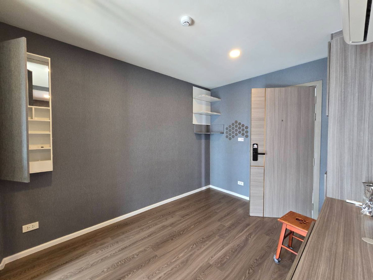 picture ✨🏙️ Condo for sale: The Origin Ramintra 83 Station, right next to the BTS Skytrain! 🏙️✨ - 4/9