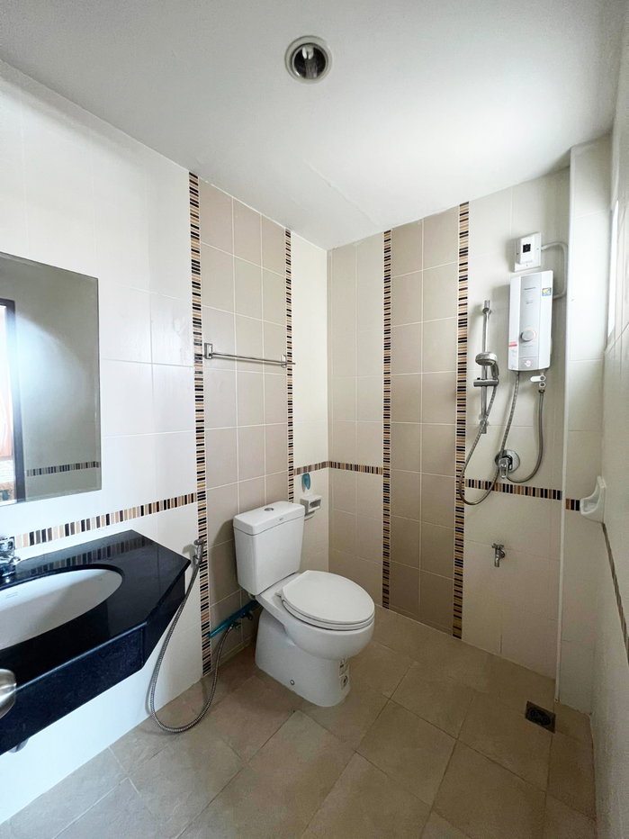 picture  House  for  rent  with   4 bedrooms   and   3 toilets   #A4-H0487  - 15/20
