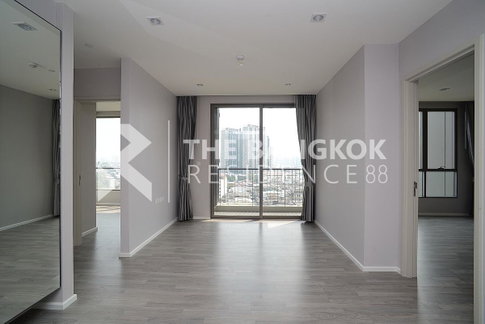 The Room Sathorn-St.Louis Move-in Ready, Just Bring Your Stuff