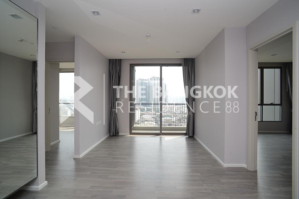 picture The Room Sathorn-St.Louis Move-in Ready, Just Bring Your Stuff - 1/10