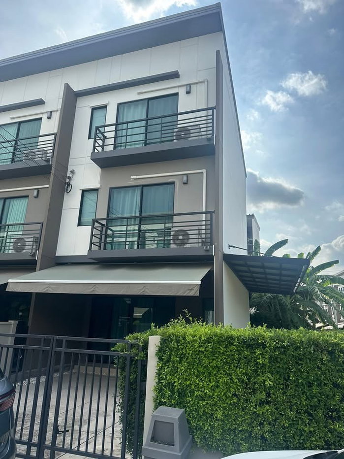 รูป ME2500156 ให้เข่าทาวน์โฮม 3 ชั้น บ้านกลางเมือง ศรีนครินทร์ - อ่อนนุช พื้นที่ใช้สอยเยอะ เฟอร์ครบ - รูปที่ 1/20