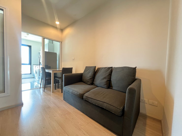 picture Ready to move in For Rent Condo Centric Huai Khwang  - 1/12