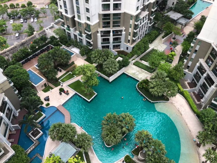 picture Condo for RENT/SALE : Belle Grand Rama 9 𝐒𝐢𝐳𝐞 : 77.9 sqm. 2 Bed 1 Bath / Unblocked view /Facing North-East / Pool view 19th / C2 - 12/12
