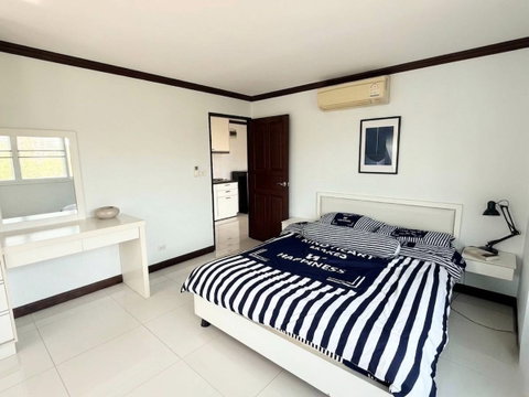 Urgent below-market sale! 49 sq.m. condo 200â300 m. from Hua Hin Beach at Hua Hin Blue Sky. Move-in ready, best value!