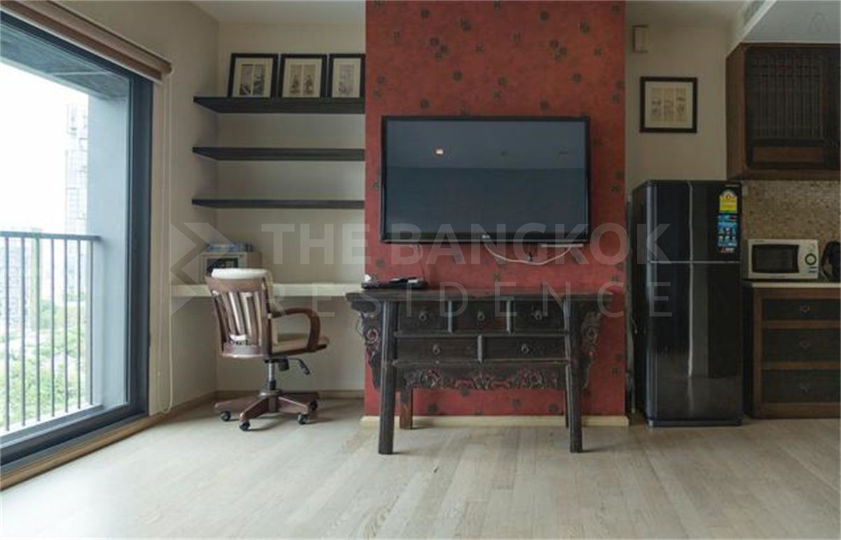 picture Noble Remix Room available, great price near BTS Thong Lo - 6/9