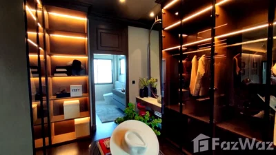 Houses for sale Bangkok : 4 Bedroom House for sale at Grand Bangkok Boulevard Krungthepkritha  5801283