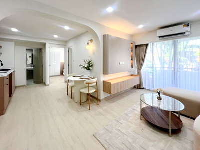 Condos for sale BTS On Nut : #SC14093 📌 Sale | 🟦🟨Eastwood Park🟥🟩💬 𝑪𝒐𝒏𝒕𝒂𝒄𝒕 𝑳𝑰𝑵𝑬: @𝒔𝒆𝒄𝒓𝒆𝒕𝒑𝒓𝒐𝒑𝒆𝒓𝒕𝒚 🔥✨