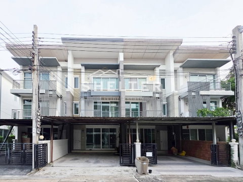 ทาวน์โฮม 3 ชั้น บ้านสวย ทำเลกรุงเทพกรีฑา ราคาสุดพิเศษ
