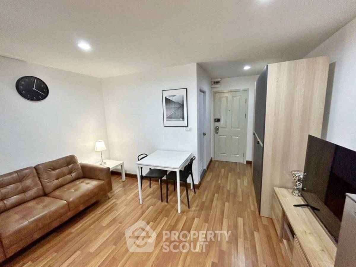 รูป คอนโด 1-ห้องนอน ที่ รีเจ้นท์โฮม สุขุมวิท 81 ใกล้ BTS อ่อนนุช (ID 2165406) - รูปที่ 1/6