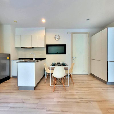 Condos for sale : Condo For Sale The Base Uptown 