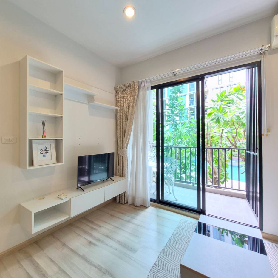 picture Condo For Sale The Base Uptown  - 6/13