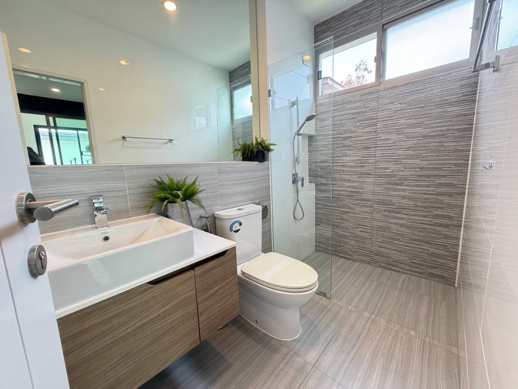 picture 🏡✨ Luxury House with Private Pool for Rent — Nirvana Beyond Rama 2 - 9/15