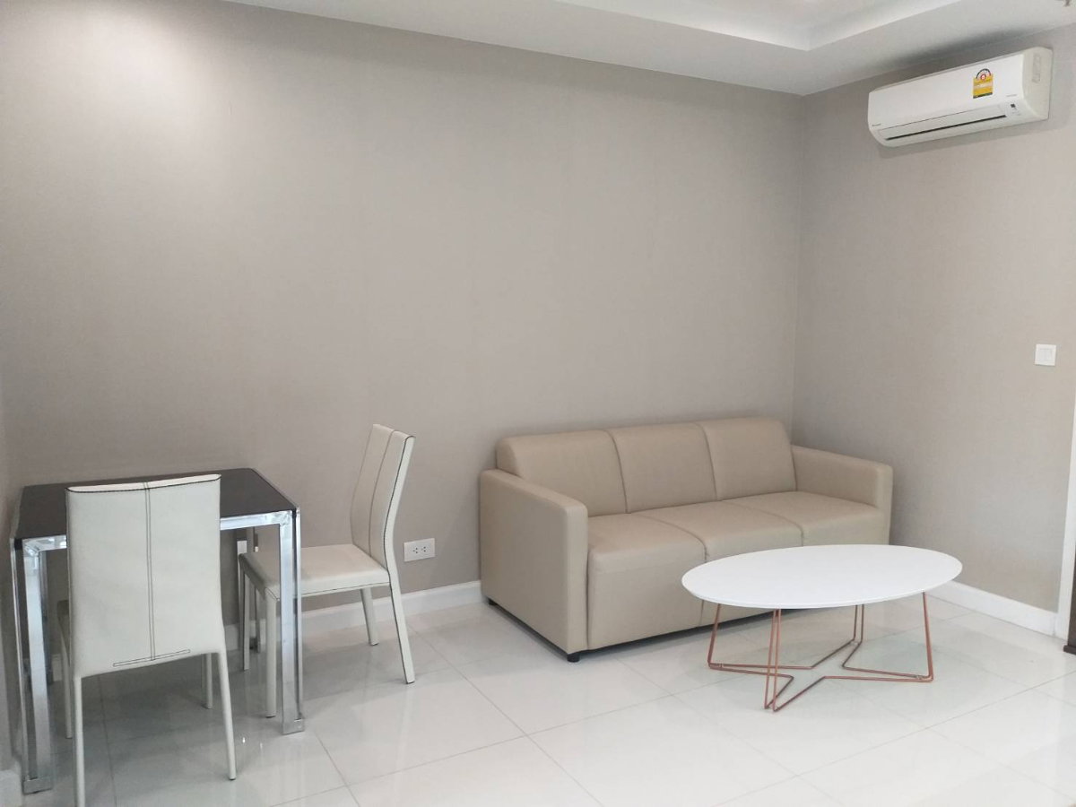 รูป ***ให้เช่าเดอะเมโทรโพลิส สำโรง คอนโดมิเนียม 1 ห้องนอน 1 ห้องน้ำ ขนาด 35 ตร.ม. ชั้น 4 ตึก C เฟอร์ครบ พร้อมเข้าอยู่ ปล่อยเช่า 13,000 บาท/เดือน - รูปที่ 2/12