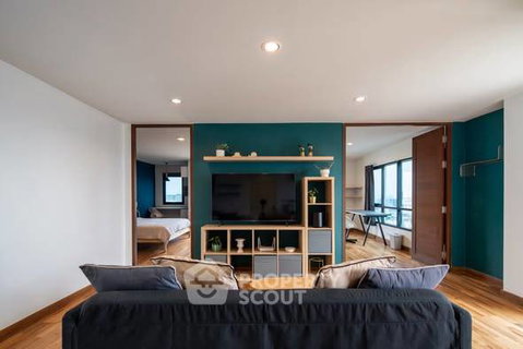 รูปภาพ 2-BR Condo at Sarin Place Condominium near BTS Ratchayothin (ID 2939547)