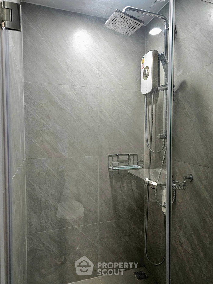 picture 2-BR Condo at Ideo Chula Samyan near MRT Sam Yan (ID 2939707) - 8/9