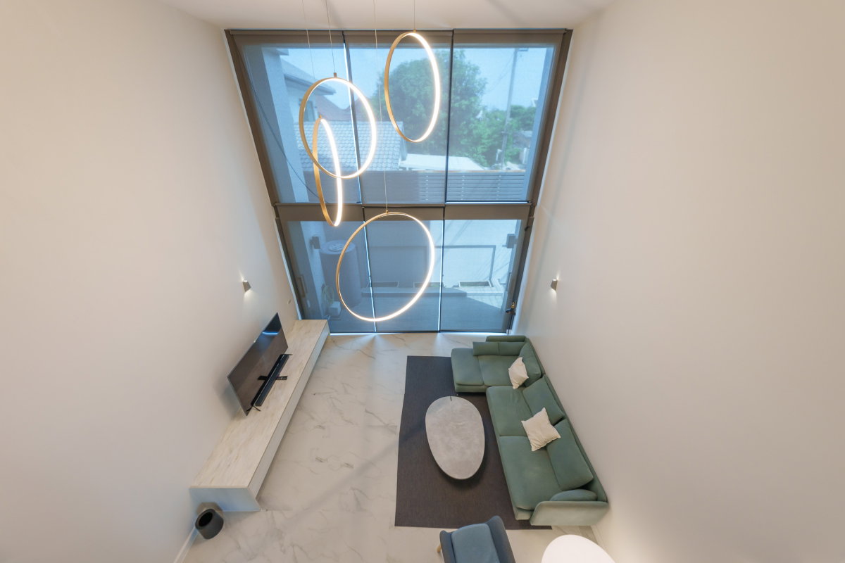 รูป (ปล่อยเช่า) Townhome 3.5 ชั้น บ้านหลังมุม ตกแต่งสวยด้วยเฟอร์นิเจอร์นำเข้าและหินอ่อนแท้  📍ซอยเสริมสุข ประชาชื่น — ใกล้ทางด่วนและรถไฟฟ้า - รูปที่ 5/30