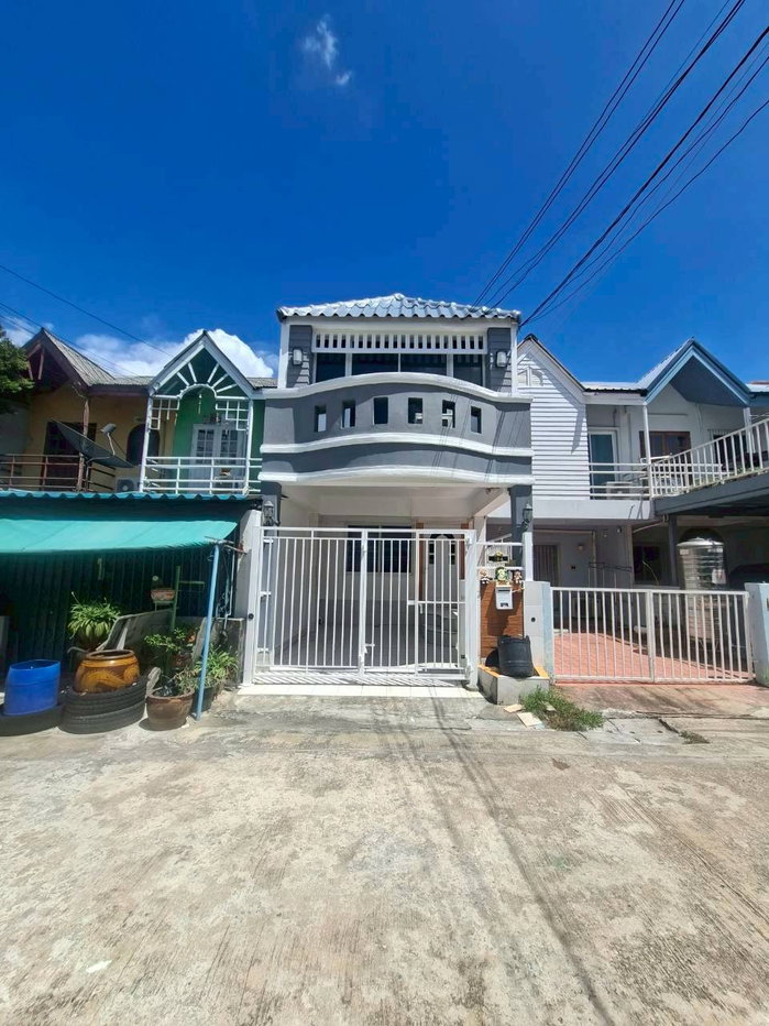 รูป ขายบ้านทาวน์เฮ้าส์ 2 ชั้น หมู่บ้านคอลเลจทาวน์ ซอยรามคำแหง 24 รีโนเวทใหม่เรียบร้อย (N.2033) - รูปที่ 1/17