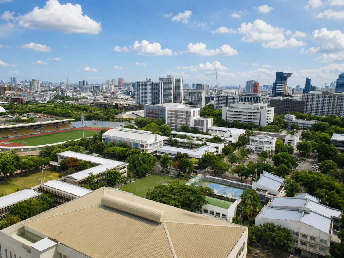 picture FOR SALE — TRIPLE Y RESIDENCE Direct MRT Samyan Access | Above Samyan Mitrtown - 4/5