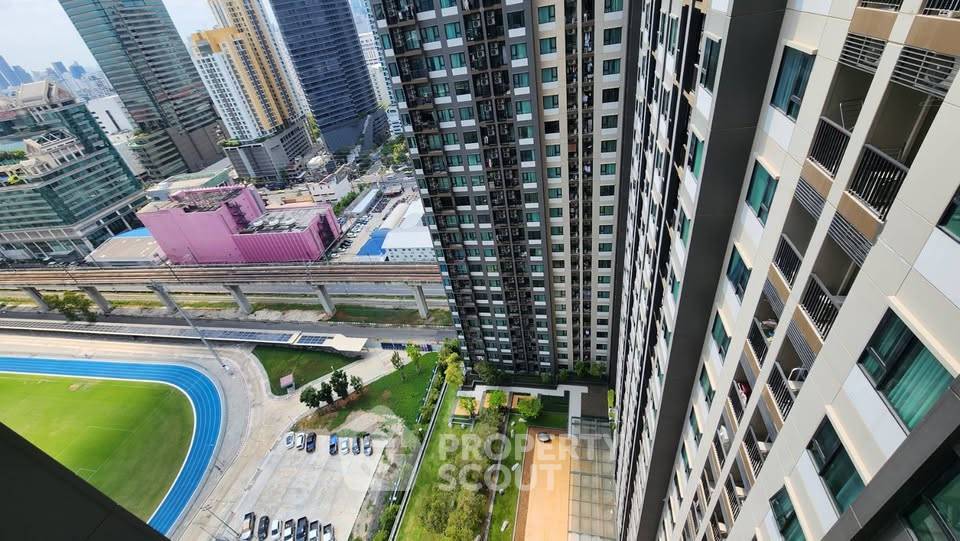 picture 1-BR Condo at Life Asoke near ARL Makkasan (ID 2914321) - 13/39